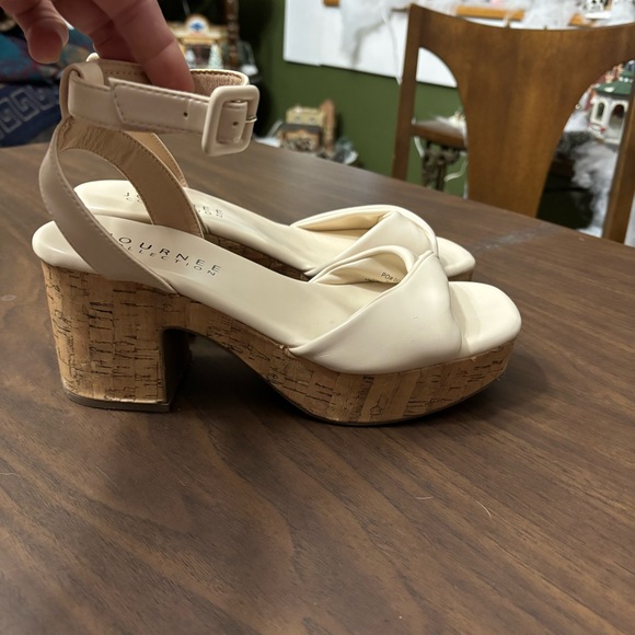 Journees collection platform ankle strap cream sandal 7 - Picture 4 of 11